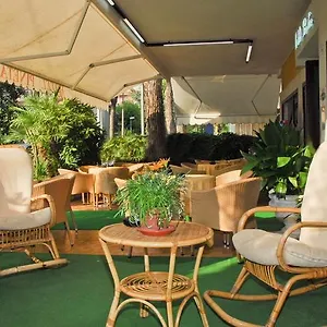 https://hotel-la-pineta-riccione.riccione-hotels.org